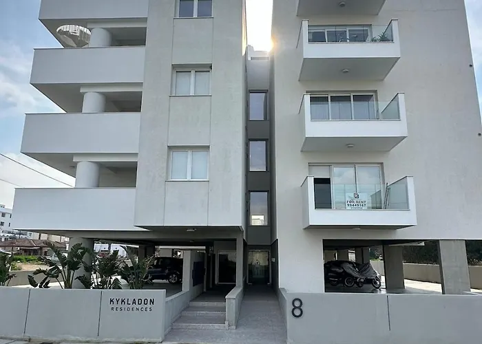 1 Bedroom Flat In Aglatzia