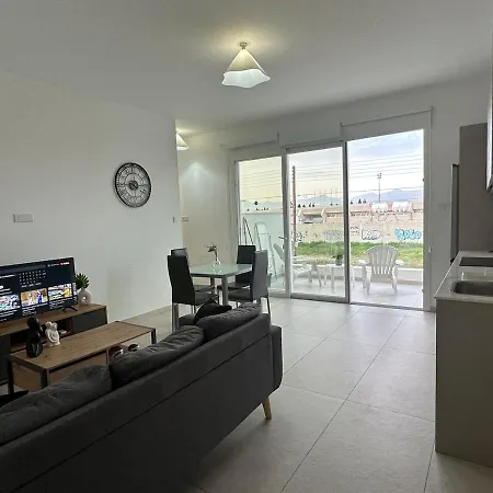 1 Bedroom Flat In Aglatzia Aglantzia Екстер'єр фото